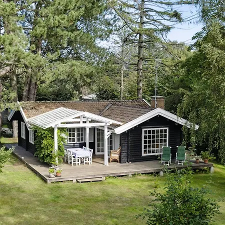 Wooden House With Nostalgia Near Casa de Férias Gilleleje